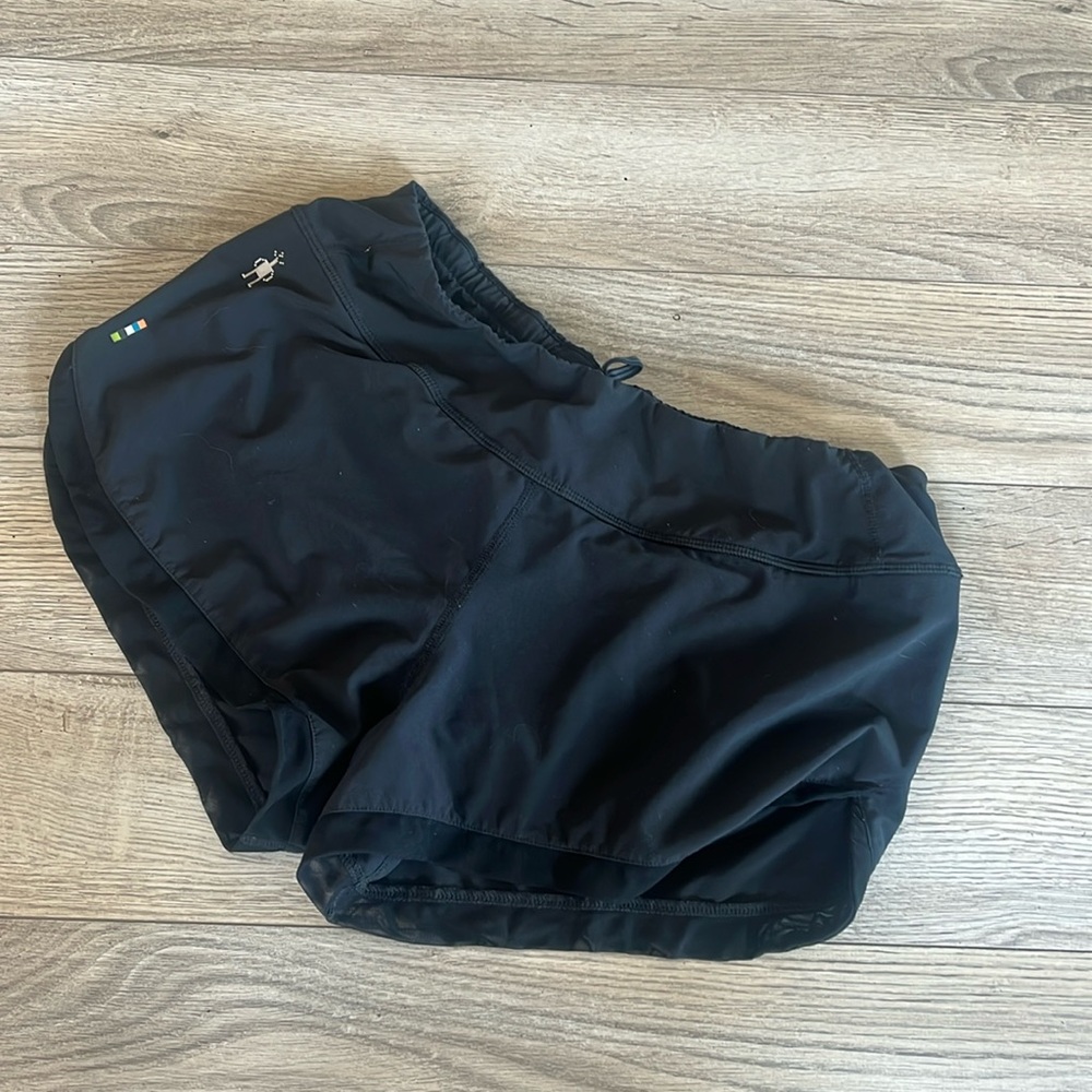 Running shorts